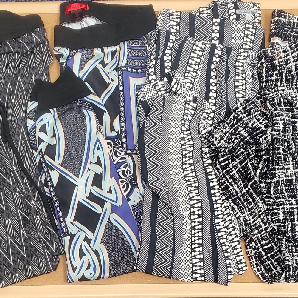 4 comfy joggers Charlotte Russ Small, Hot Kiss Small, Guess Medium no brand Med